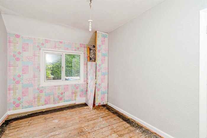 2 Bedroom End Of Terrace House For Sale In Bilston Lane, Willenhall, WV13