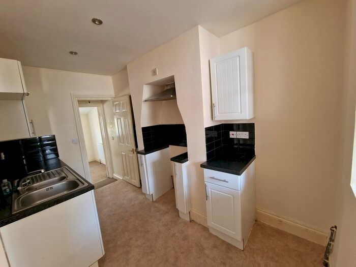 1 Bedroom Flat To Rent In London Road, Dover, CT17