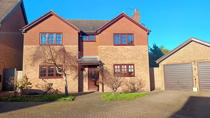 4 Bedroom Detached House For Sale In Welling Road, Grays, RM16