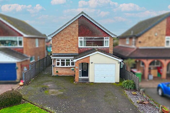 4 Bedroom Detached House For Sale In Mill Lane, Bulkington, CV12