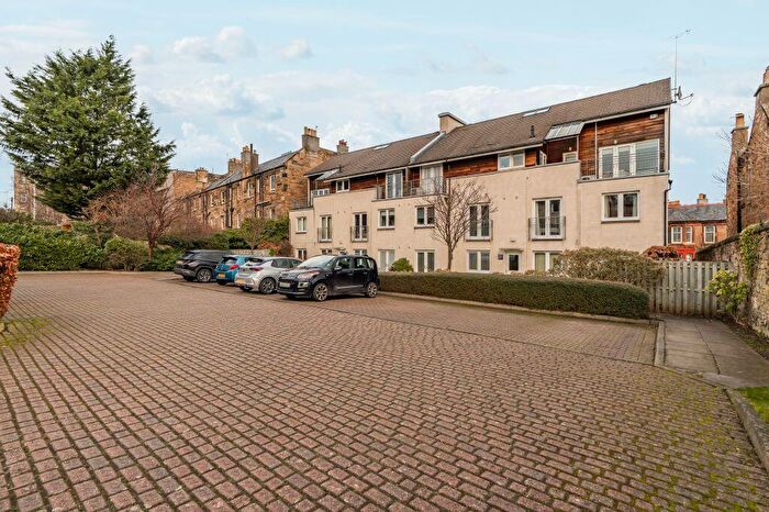2 Bedroom Flat For Sale In / Willowbrae Road, Edinburgh, EH8