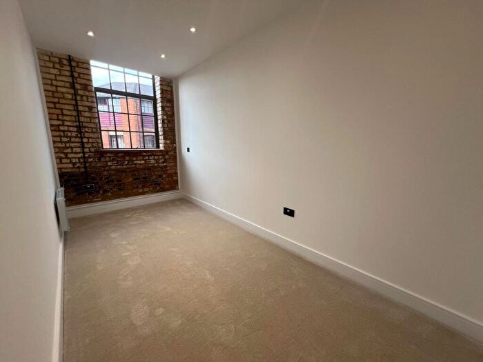 1 Bedroom Flat To Rent In Dunster Street, Northampton, NN1