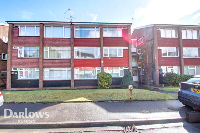2 Bedroom Flat For Sale In Chulmleigh Close, Cardiff, CF3