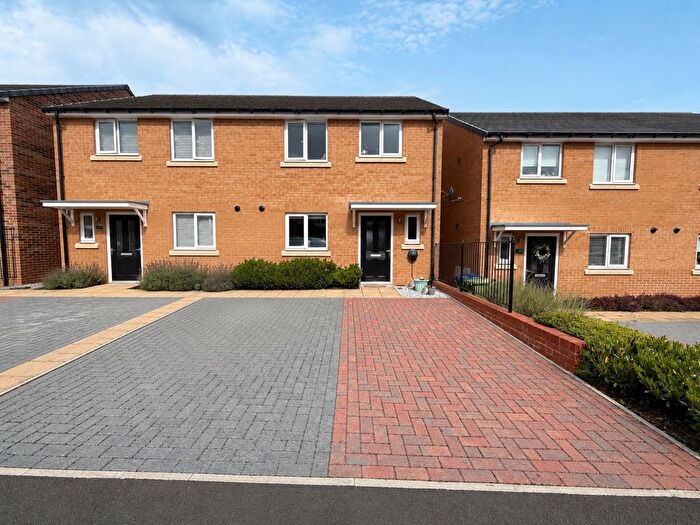 3 Bedroom Semi-Detached House For Sale In Sanderling Way, Ayton, Washington, NE38