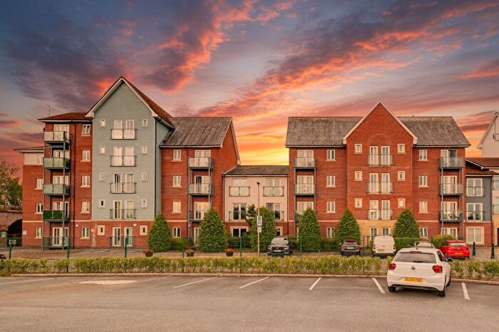 2 Bedroom Apartment For Sale In Saddlery Way, Chester, CH1