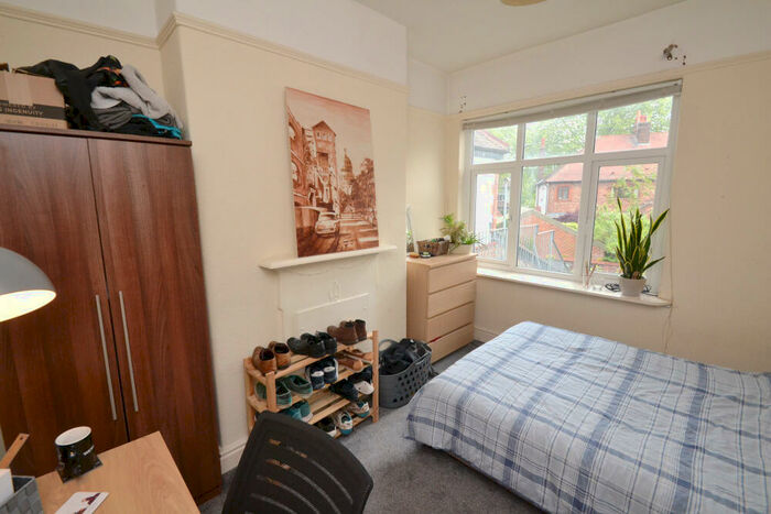 4 Bedroom Flat To Rent In Lapwing Lane, Didsbury, Manchester, M20