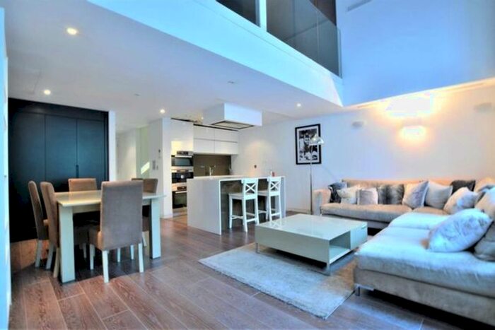 2 Bedroom Flat To Rent In Marconi House, The Strand, London, WC2R