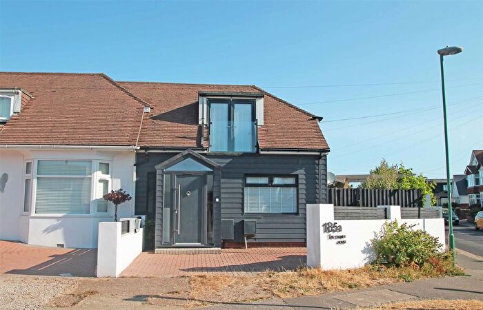 1 Bedroom Semi-Detached House For Sale In Brighton Road, Lancing, BN15