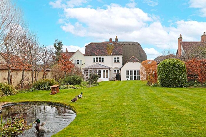 4 Bedroom Detached House For Sale In Haddenham, Buckinghamshire, HP17