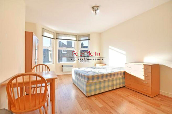 Apartment To Rent In Holmdale Road, West Hampstead, NW6