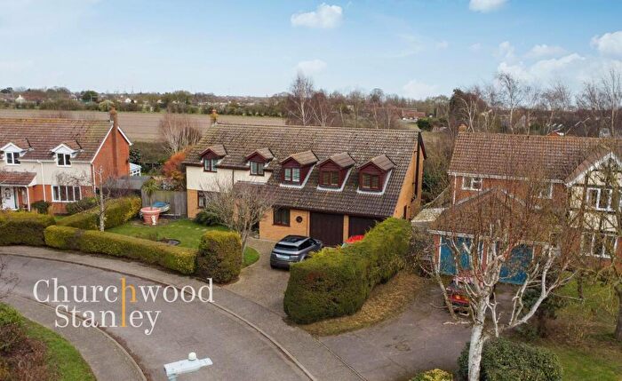 5 Bedroom Detached House For Sale In Aspen Way, Little Oakley, CO12