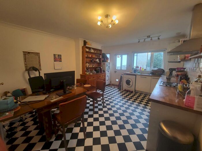 2 Bedroom Terraced House To Rent In Belvedere Road, Crystal Palace, London, SE19