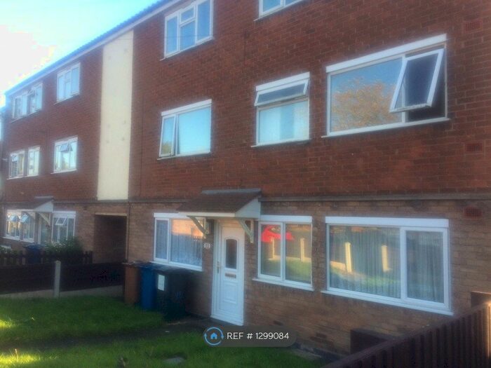 2 Bedroom Flat To Rent In Needwood Hill, Lichfield WS13