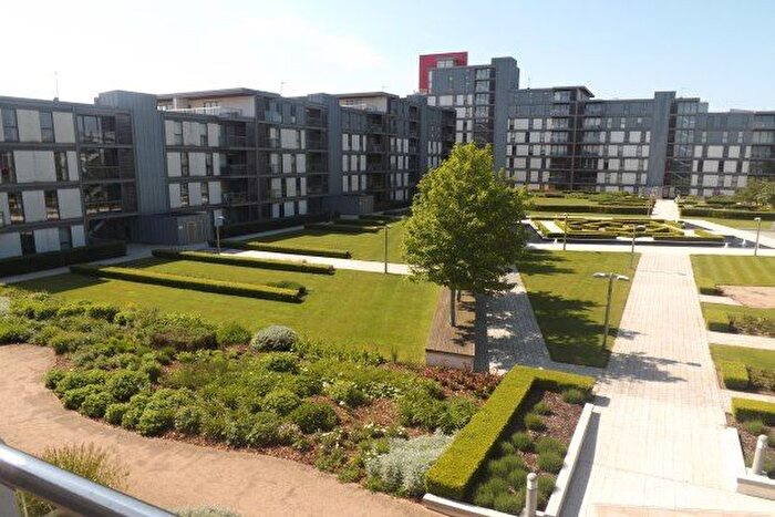 1 Bedroom Flat To Rent In South Row, Milton Keynes, MK9