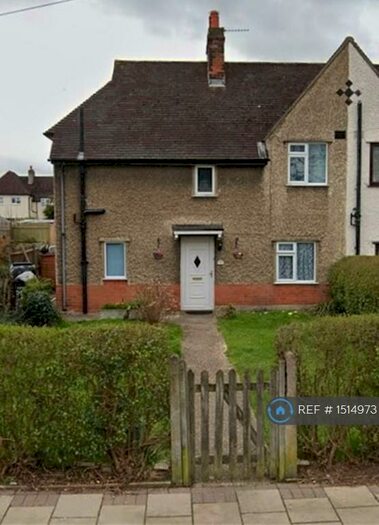 3 Bedroom Semi-Detached House To Rent In Green Way, Bromley, BR2