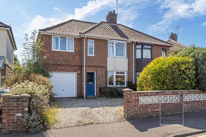 4 Bedroom Semi-Detached House For Sale In Curtis Road, Norwich, NR6