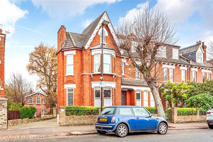 1 Bedroom Apartment For Sale In Stapleton Hall Road, London, N4