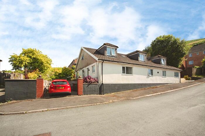 6 Bedroom Detached House For Sale In Lower Francis Street, Caerphilly, CF83