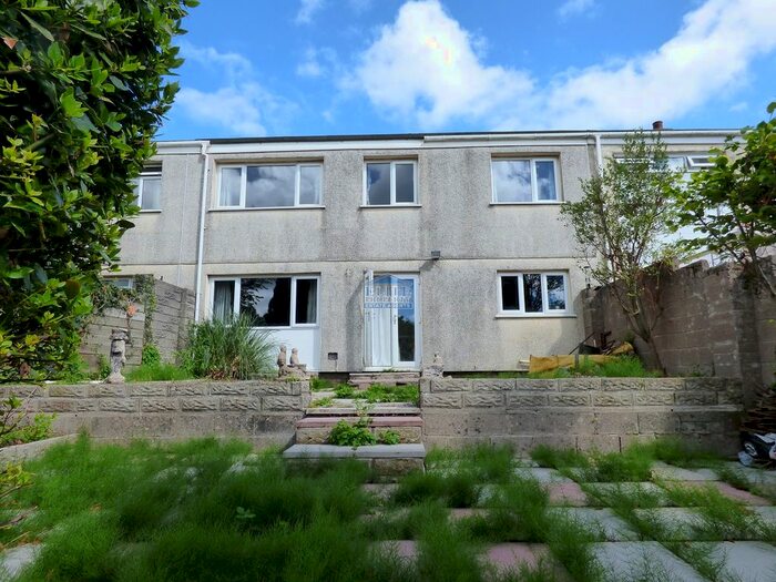 3 Bedroom Terraced House For Sale In Dimbath Avenue, Blackmill, Bridgend ., CF35