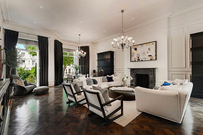 6 Bedroom Property For Sale In Vicarage Gate, Kensington, London, W8