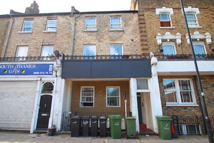2 Bedroom Flat To Rent In Railton Road, London, SE24