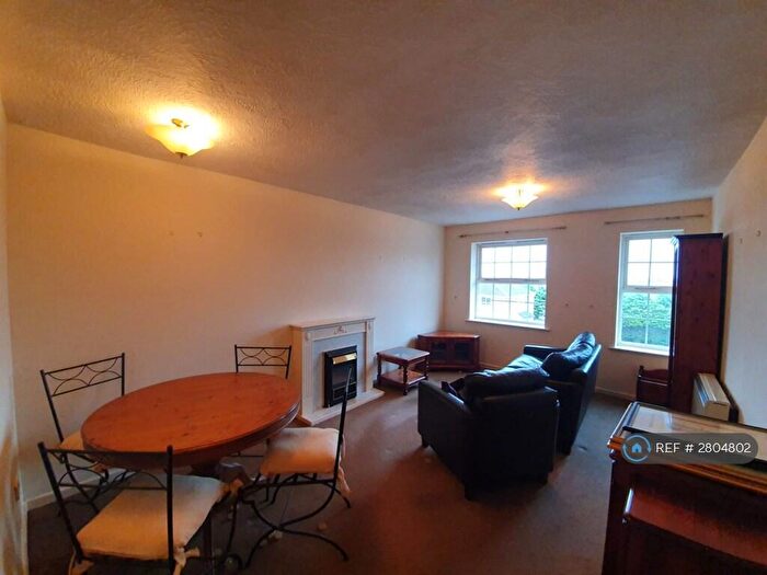 2 Bedroom Flat To Rent In Sutton, Carshalton, SM5