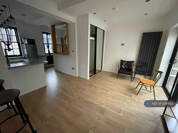 2 Bedroom Flat To Rent In Wick Road, London, E9