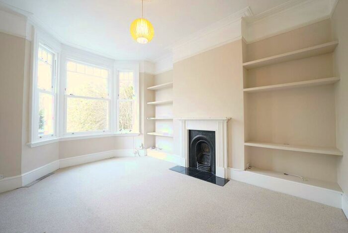 2 Bedroom Apartment To Rent In Turney Road, Dulwich Village, London, SE21