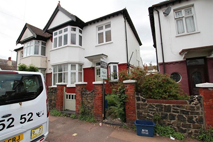 1 Bedroom Flat To Rent In Westbourne Grove, Wesrcliff On Sea, Essex, SS0