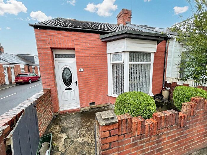 1 Bedroom End Of Terrace House For Sale In Chatterton Street, Southwick, Sunderland, SR5