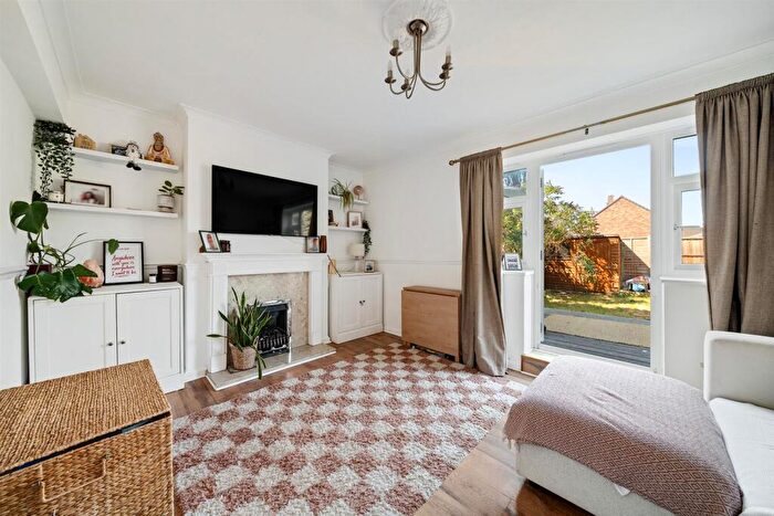 2 Bedroom Flat For Sale In Kendale Road, Bromley, BR1