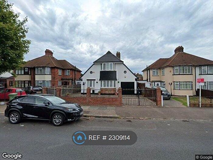 4 Bedroom Detached House To Rent In Allerford Road, London, SE6