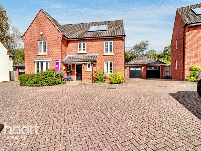 5 Bedroom Detached House For Sale In Taylors Lane, Norwich, NR6
