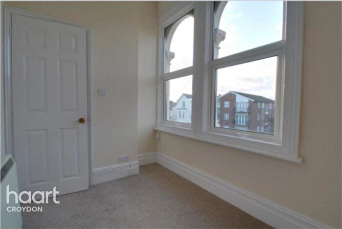 2 Bedroom Flat To Rent In Beulah Road, Thornton Heath, CR7