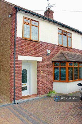 3 Bedroom Semi Detached House To Rent In Athelstan Road, Romford, RM3