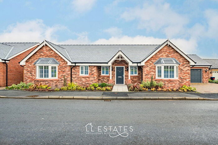 4 Bedroom Detached Bungalow For Sale In Lon Hm Stanley, St. Asaph, LL17