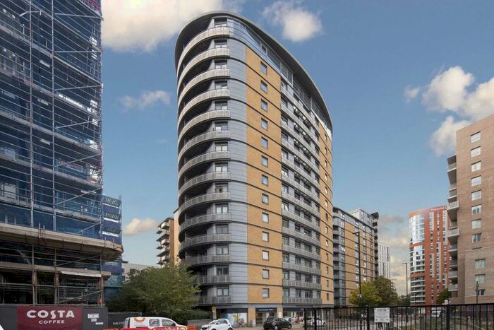 2 Bedroom Flat To Rent In Victoria Road, London, W3