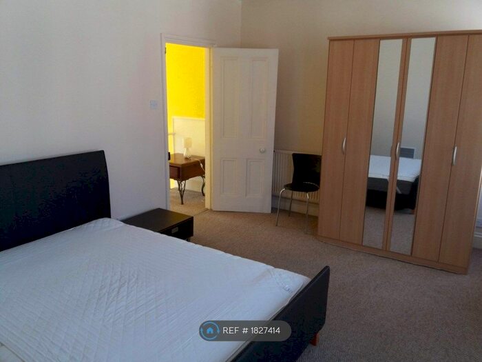 4 Bedroom Terraced House To Rent In Rugby Place, Brighton, BN2