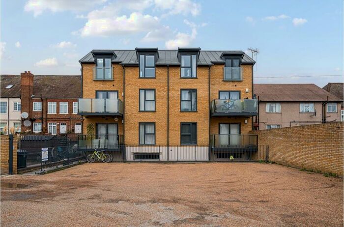 1 Bedroom Flat To Rent In Bellegrove Road Welling, DA16