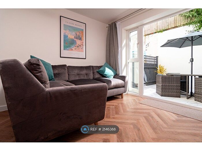 4 Bedroom Terraced House To Rent In Bournemouth, Bournemouth, BH2