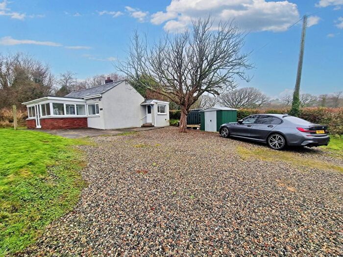 2 Bedroom Detached Bungalow To Rent In Bridgerule, Holsworthy, EX22