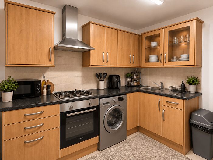 2 Bedroom Flat To Rent In Lonsdale Road, Southall, UB2