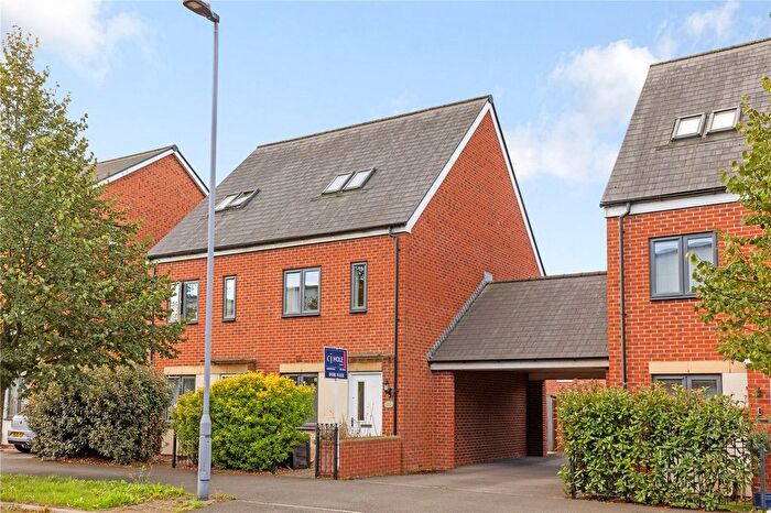 3 Bedroom Semi-Detached House For Sale In Jenner Boulevard, Lyde Green, Bristol, BS16