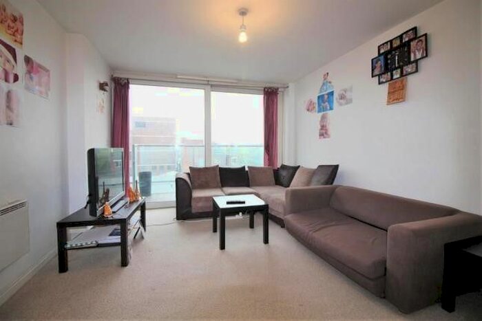 1 Bedroom Flat To Rent In Prince Regent Road, Hounslow, TW3