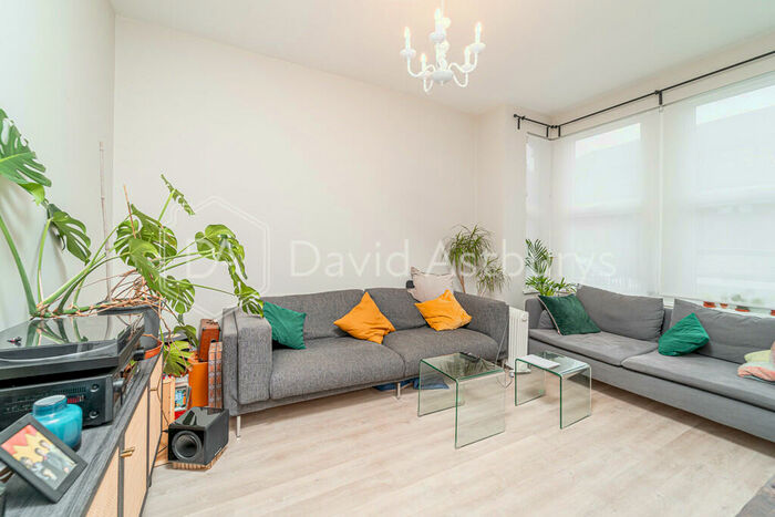 4 Bedroom End Of Terrace House To Rent In Parkland Road, Wood Green, London, N22