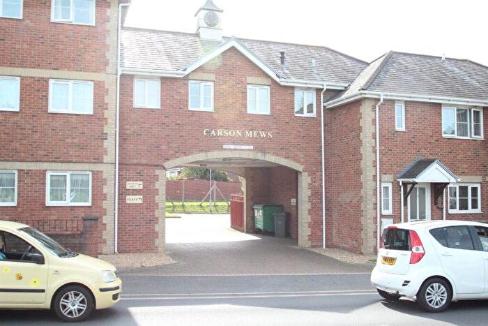 2 Bedroom Flat To Rent In Fairlee Road, Newport, PO30