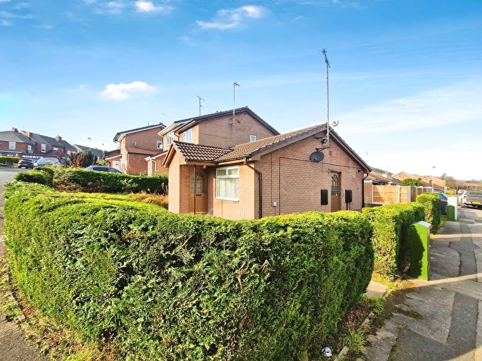 2 Bedroom Bungalow For Sale In Rothbury Way, Brinsworth, Rotherham, S60