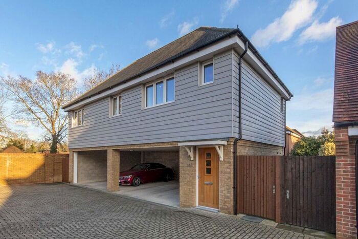 2 Bedroom Flat To Rent In Nettleford Place, Sunbury-On-Thames, TW16