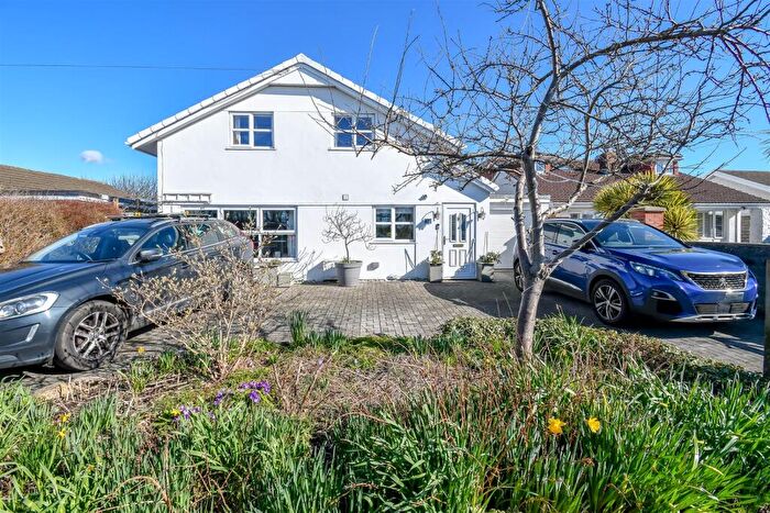 5 Bedroom Detached House For Sale In Fonmon Road, Rhoose, CF62