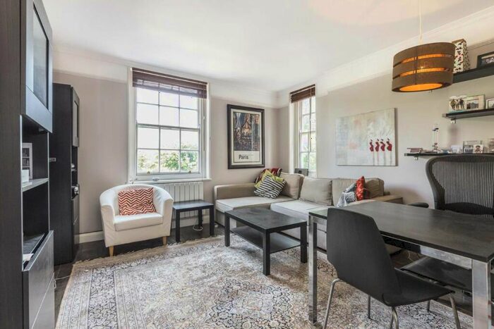 2 Bedroom Flat To Rent In Grove End Road, St John's Wood, NW8